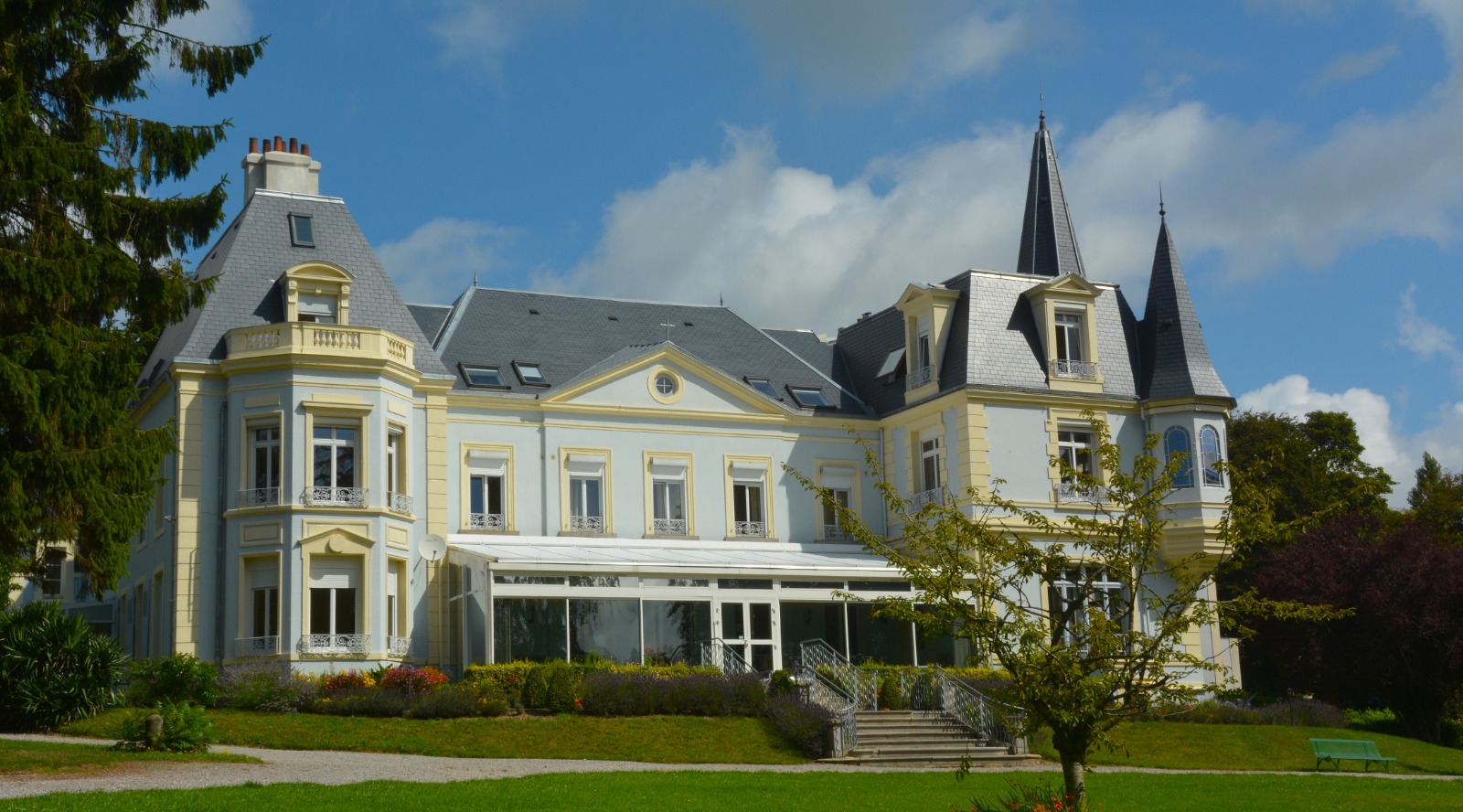 Maison diocésaine « Les Tourelles »